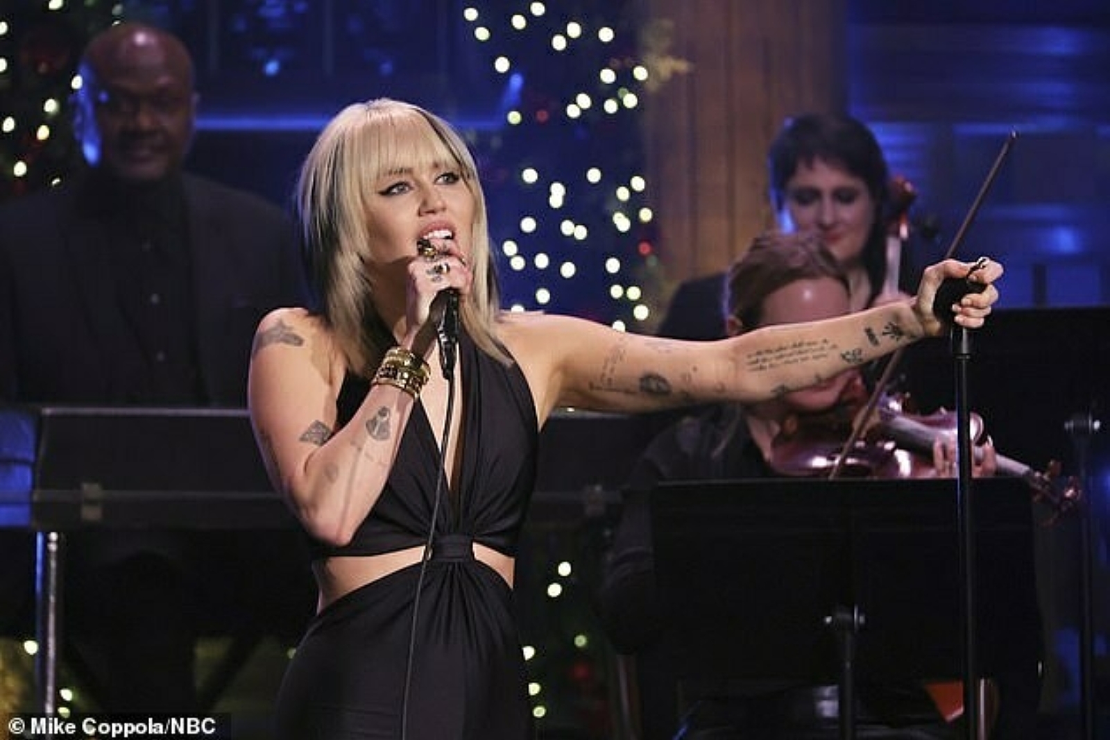 Watch Miley Cyrus cover Yvonne Fair's 'It Should Have Been Me'