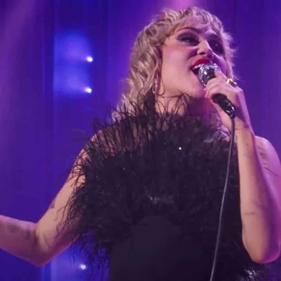 Miley Cyrus covers Cher's 'Believe'