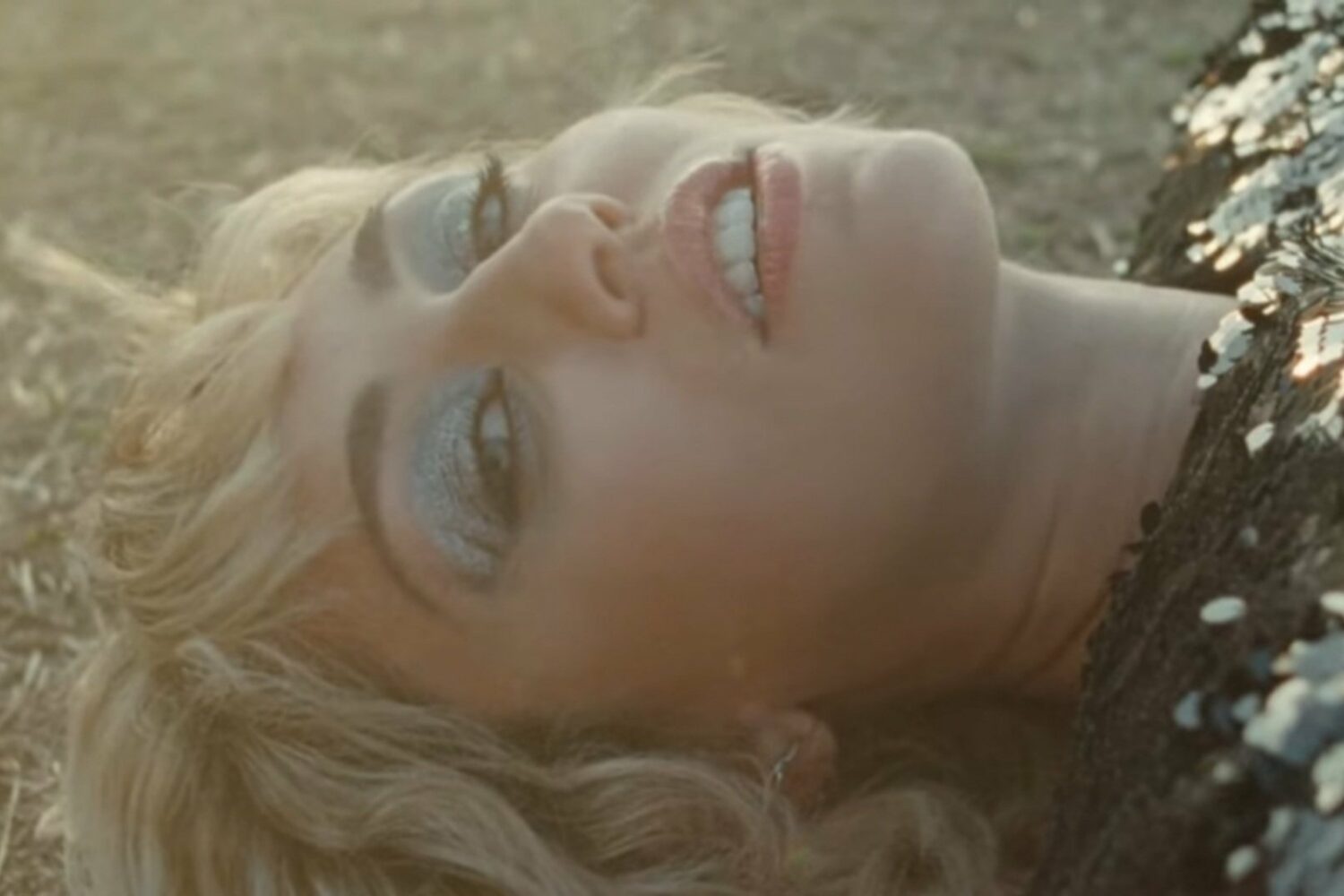 Miley Cyrus reveals ‘Angels Like You’ video