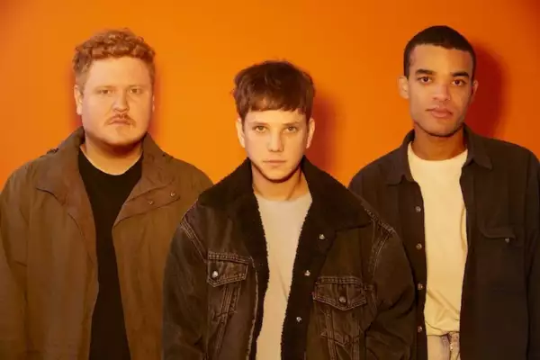 Moaning unveil new track 'Make It Stop'