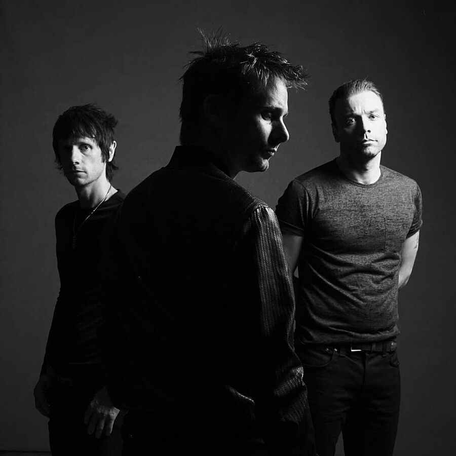Muse give 'Mercy' its live debut