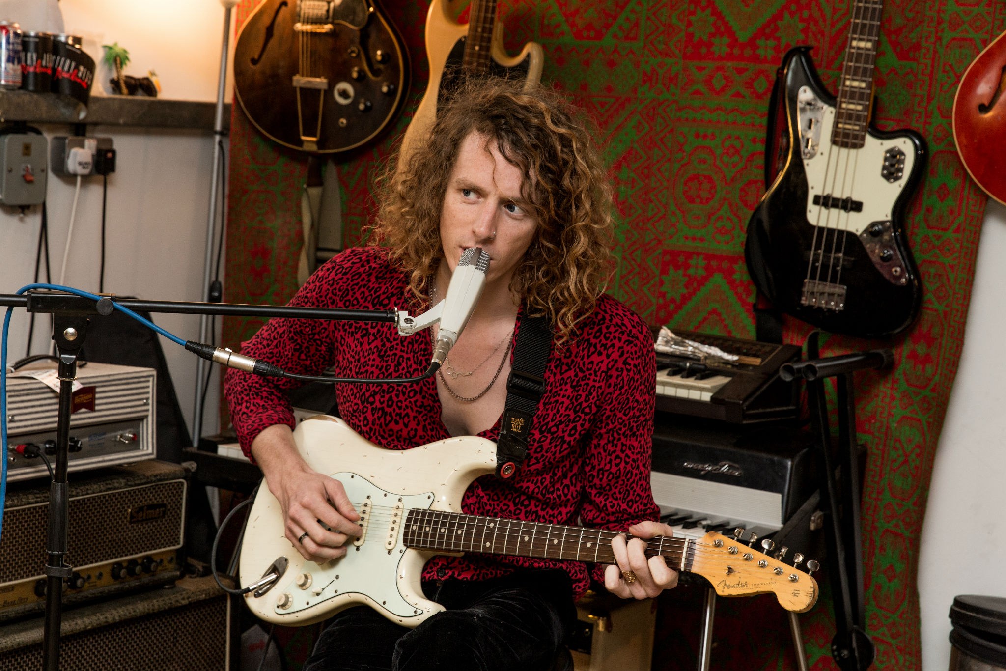 Mystery Jets Postpone New Album Release And Tour As Singer Blaine Harrison Undergoes Emergency Surgery Diy Magazine