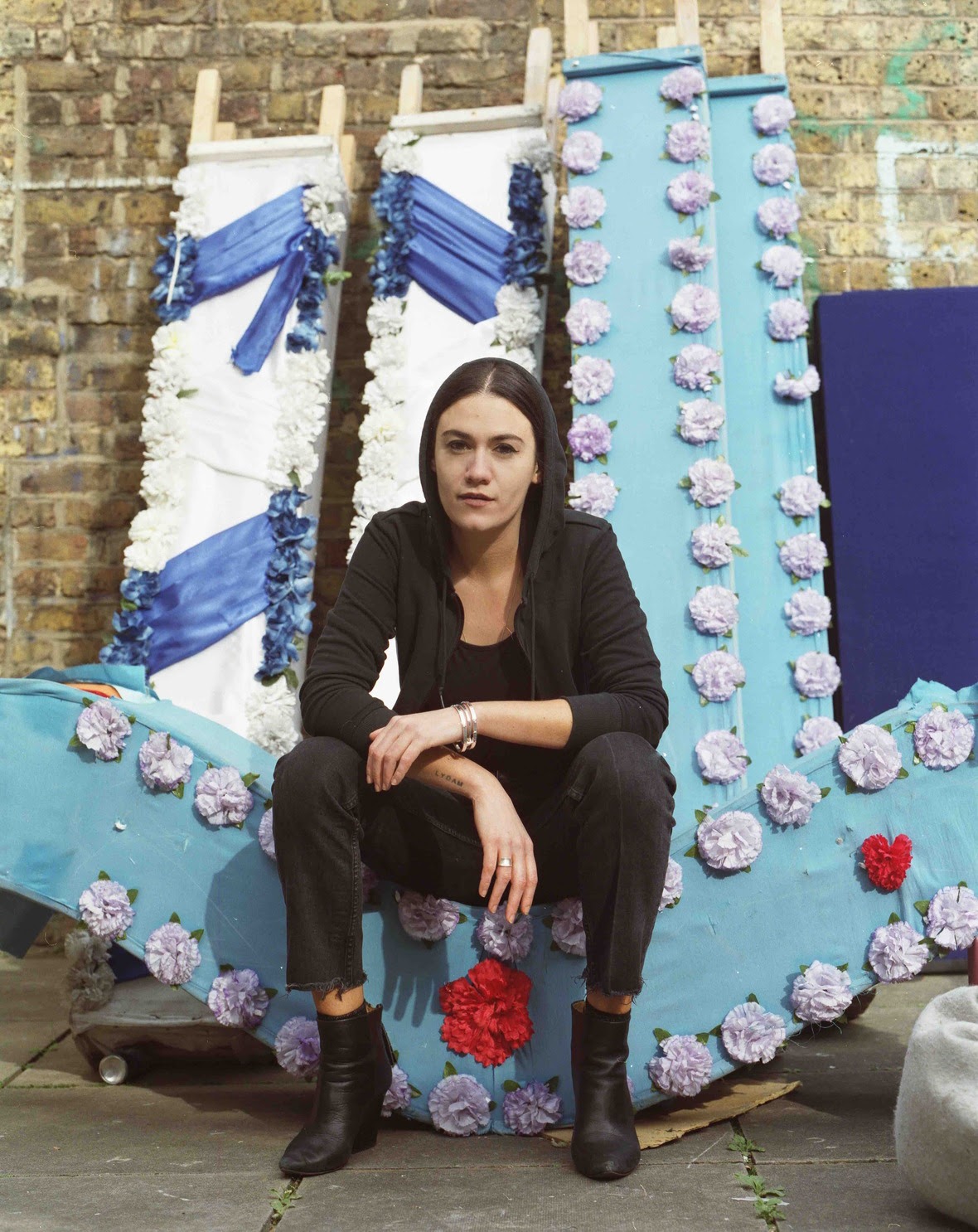 Nadine Shah goes on a witch hunt in the video for ‘Out The Way’