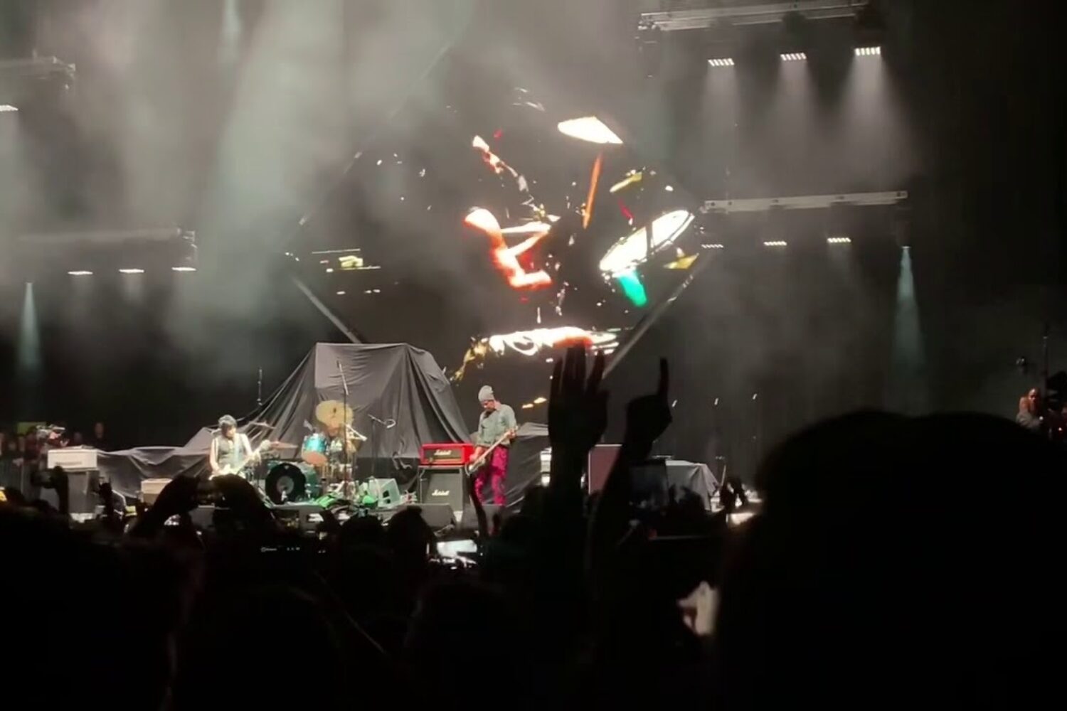 Watch Nirvana members reunite at Cal Jam festival DIY