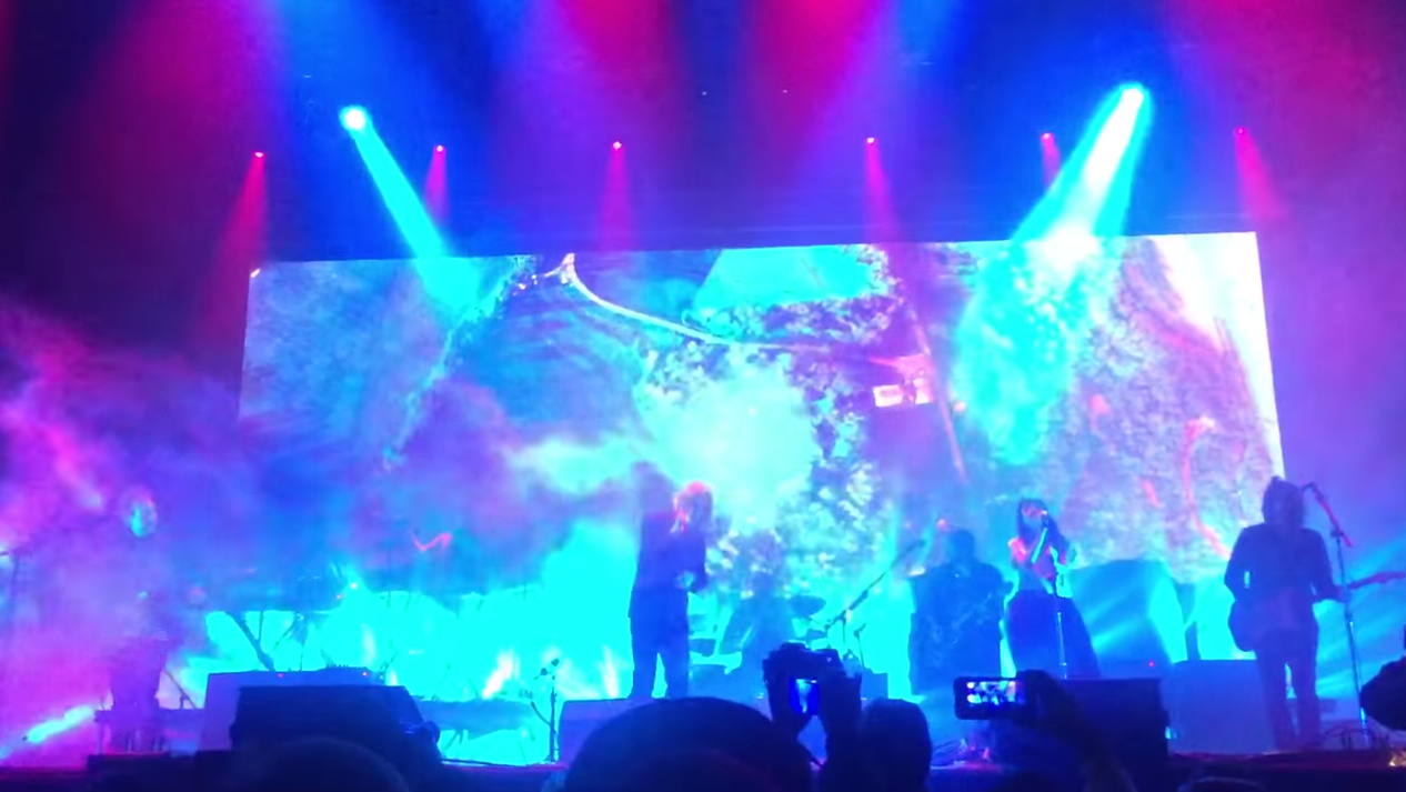 Chvrches’ Lauren Mayberry performs ‘I Need My Girl’ with The National