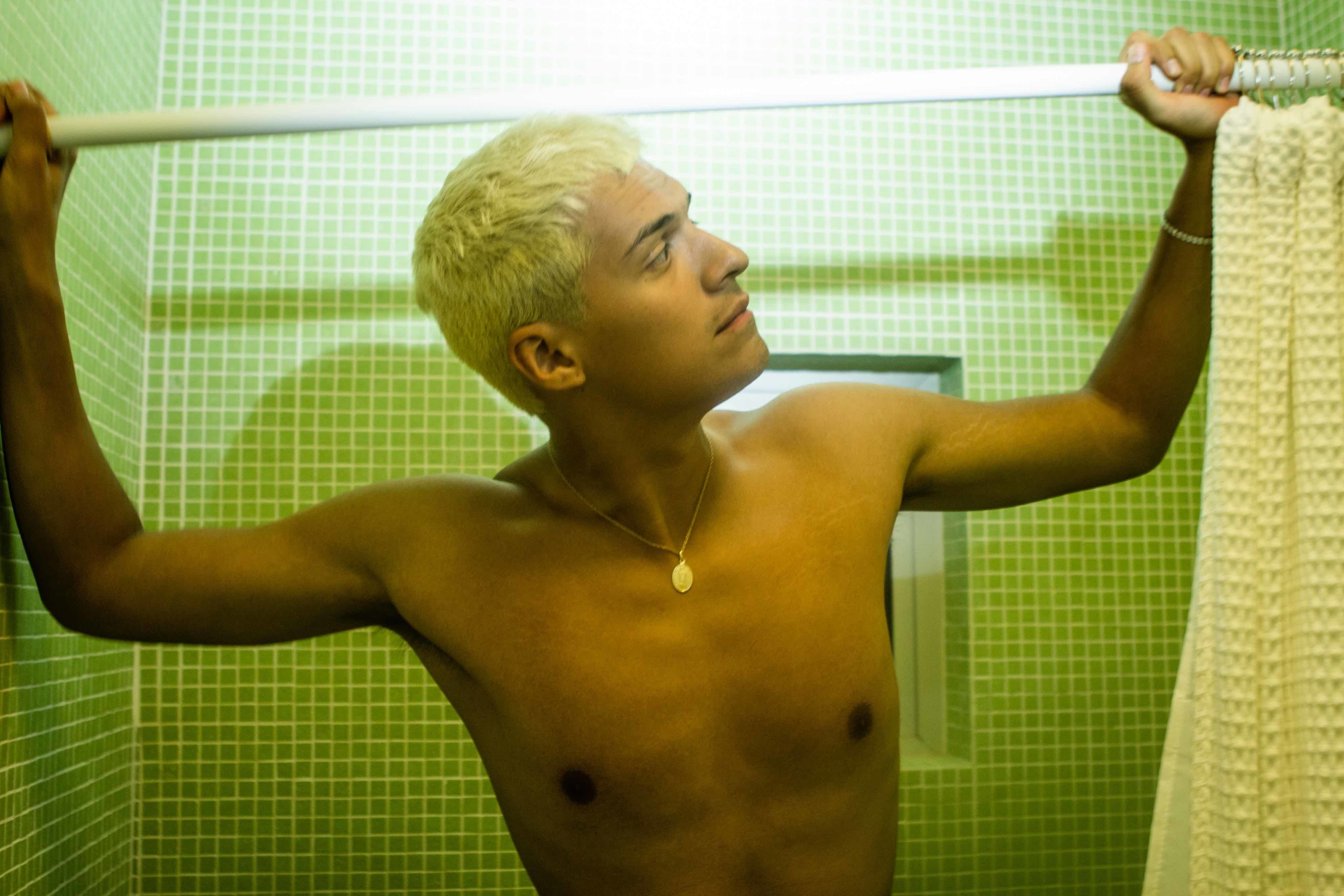 omar apollo shares new song dos uno nueve 219 news diy omar apollo shares new song dos uno nueve 219 news diy