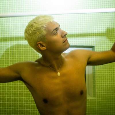Omar Apollo shares new song ‘Dos Uno Nueve (219)’
