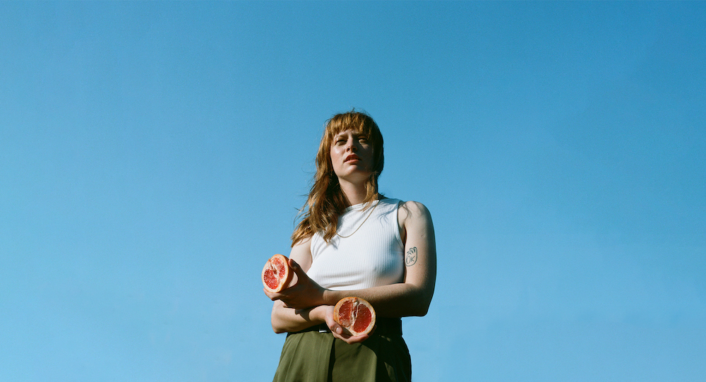 Orla Gartland unveils new track ‘Pretending’