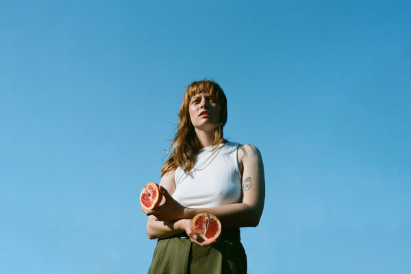Orla Gartland unveils new track 'Pretending'