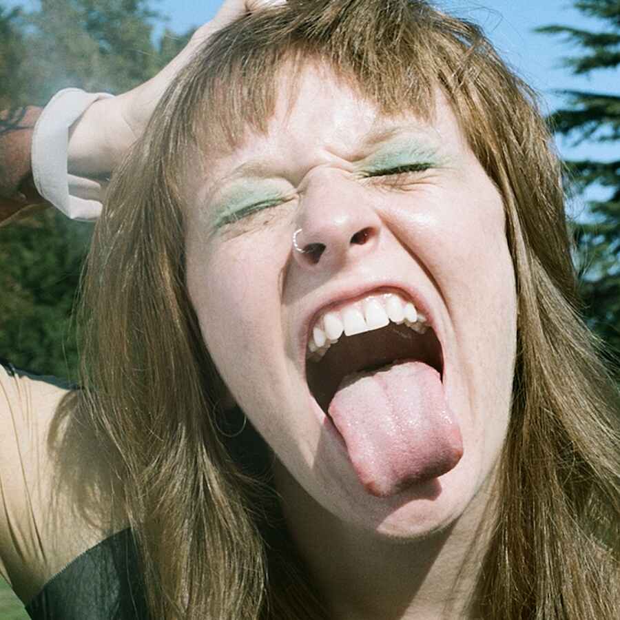 Orla Gartland shares new track 'Zombie!'