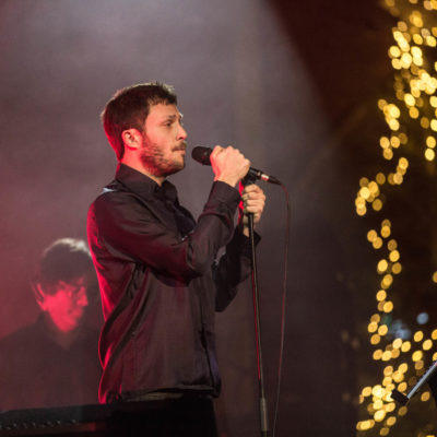 Orlando Weeks' one-off celebration of 'The Gritterman' is a touchingly festive joy