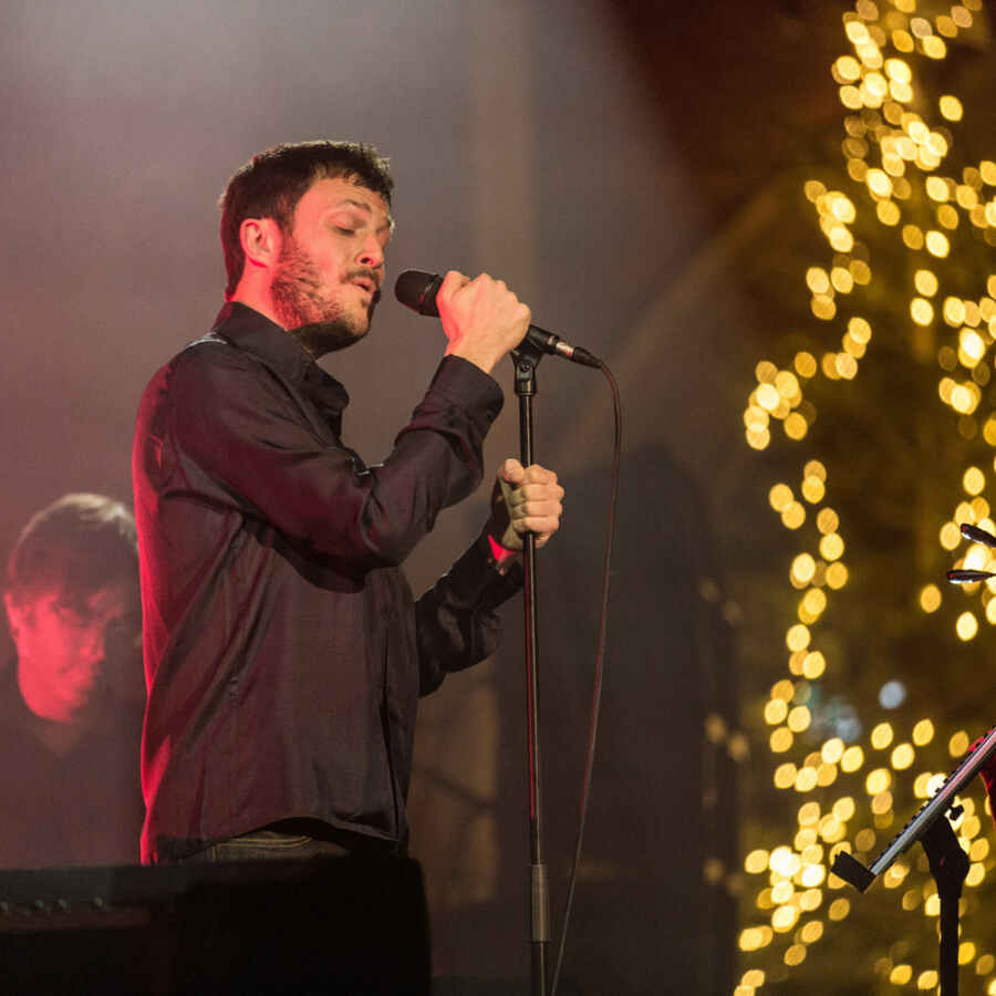 Orlando Weeks announces UK headline tour