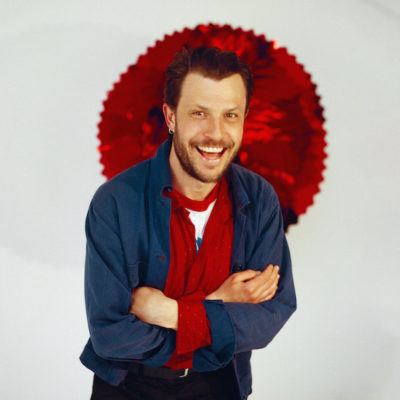 Orlando Weeks releases new track 'Big Skies, Silly Faces'