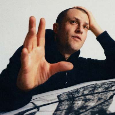Orlando Weeks unveils new track ‘Milk Breath’