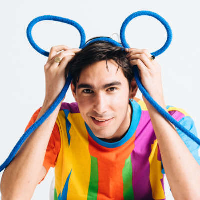 Oscar’s got a very colourful new video for ‘Good Things’