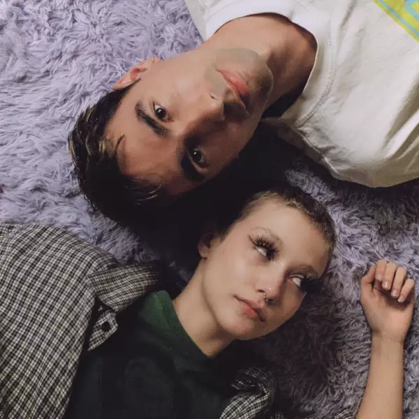 Oscar Scheller and Chloe Moriondo join forces for 'Hard Being Alive'