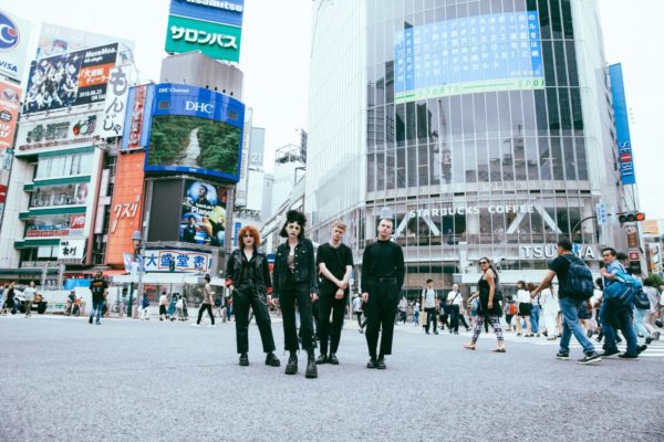Mind Control: Pale Waves