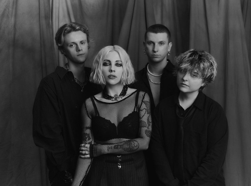 Pale Waves share new track 'Reasons To Live' - Vimarsana News