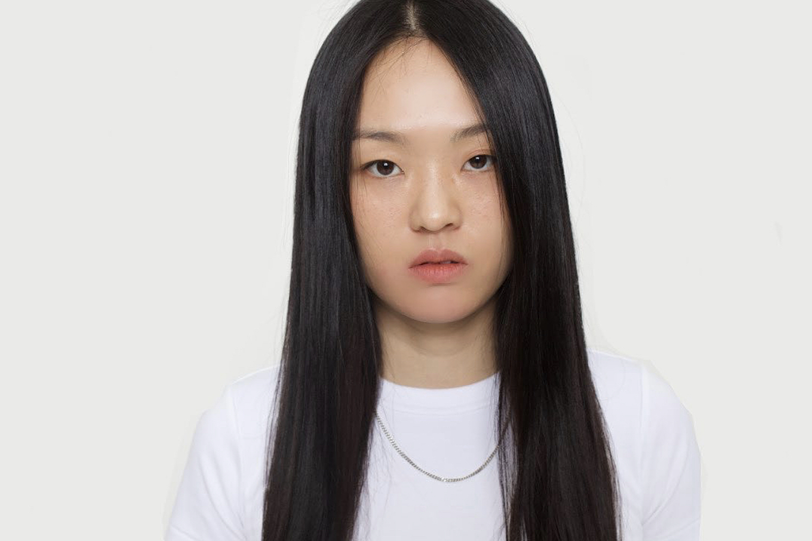 박혜진 Park Hye Jin teams up with Clams Casino and Take A Daytrip for 'Y DON'T U'