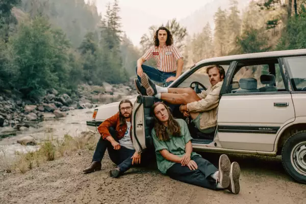 Peach Pit announce new album 'From 2 To 3', share new track 'Look Out!'
