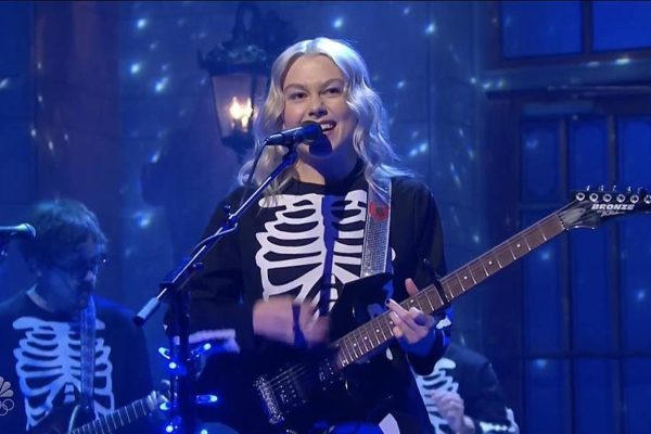 Phoebe Bridgers performs 'Kyoto' and 'I Know The End' on SNL