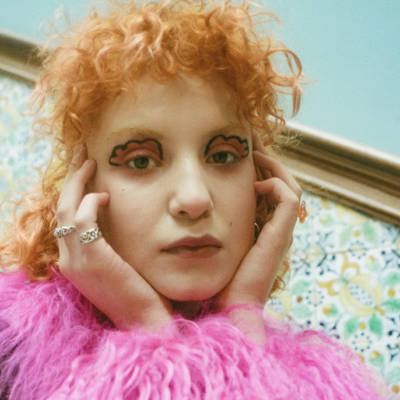 Phoebe Green offers up new track 'IDK'