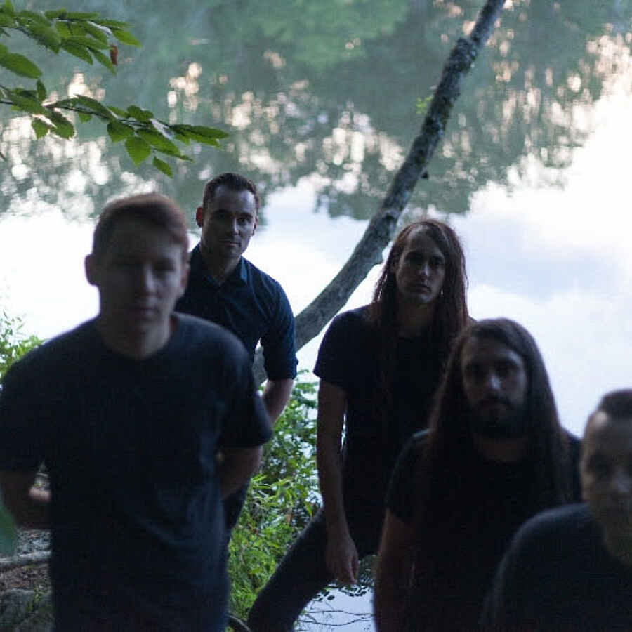Pianos Become The Teeth reveal new track 'Late Lives'
