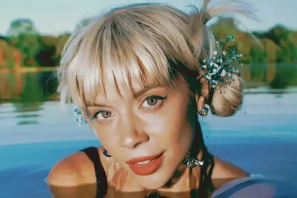 Pixey reveals the video for 'Heaven'