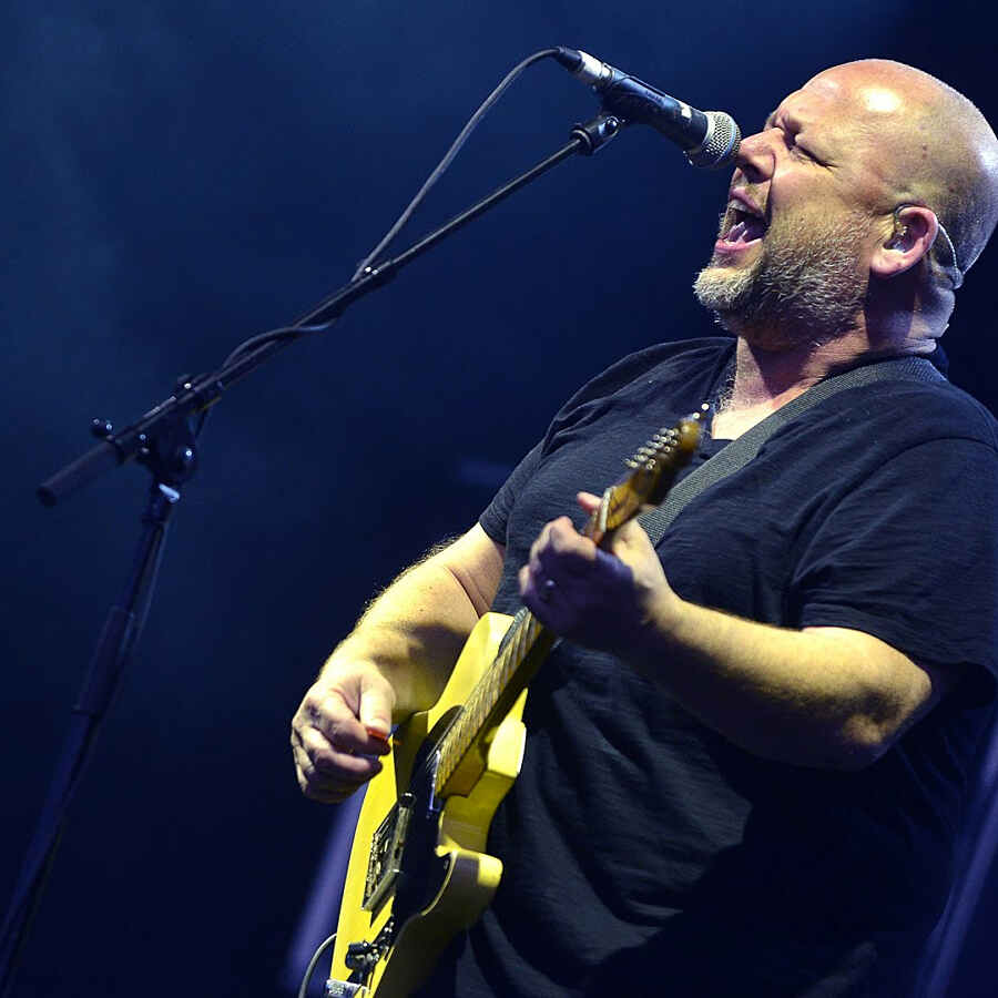Watch Pixies showcase new track ‘Um Chagga Lagga’