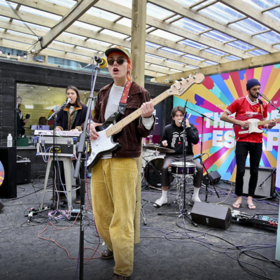 Listen to Pixx play 'I Bow Down' in session for 6 Music