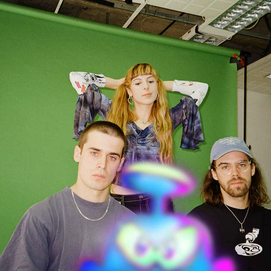 PC Music's Planet 1999 share new song 'Party'