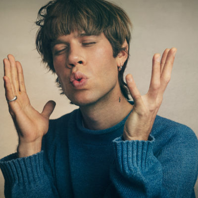 Porches announces new album 'All Day Gentle Hold !'