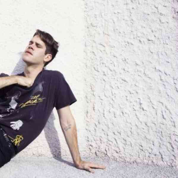 Porches shares 'Car' from upcoming 'Pool' album