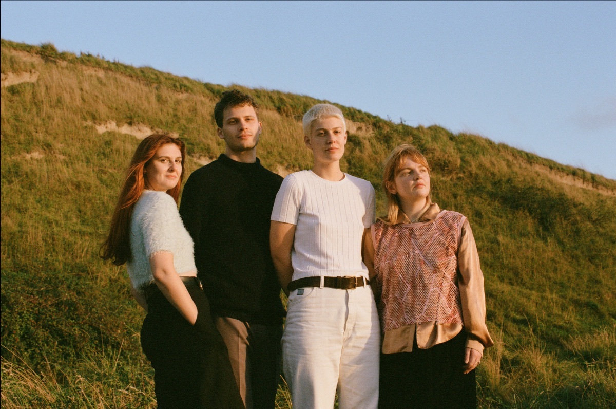 Porridge Radio announce new album 'Waterslide, Diving Board, Ladder To The Sky' - Vimarsana News