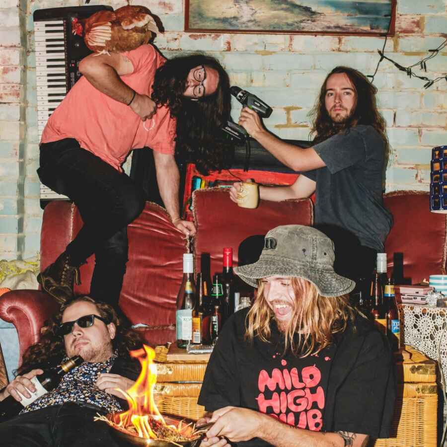 Psychedelic Porn Crumpets unveil new single ‘Hymn For A Droid’