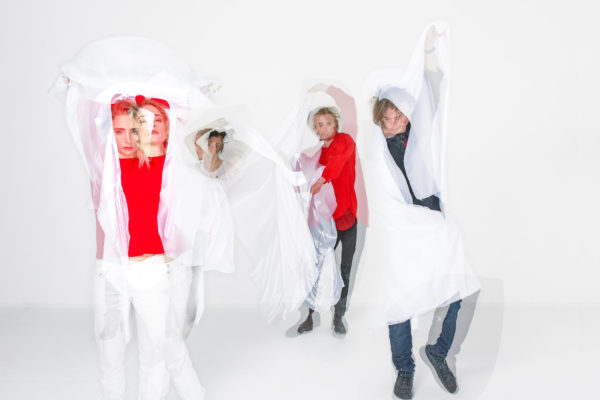 In The Lions' Den: Pumarosa