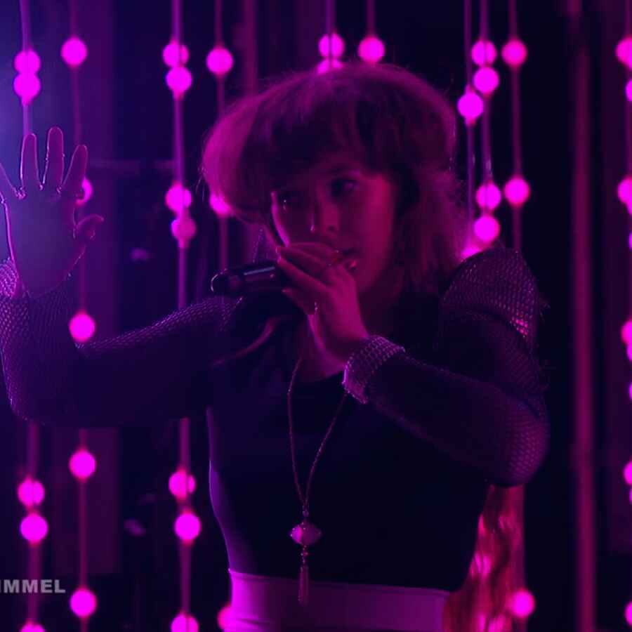 Purity Ring perform 'Begin Again' on Jimmy Kimmel
