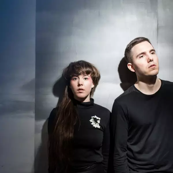 Watch Purity Ring perform 'Begin Again' on Seth Meyers