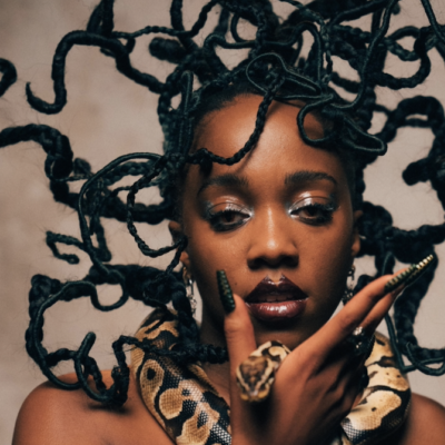 Rachel Chinouriri reveals 'Plain Jane' video