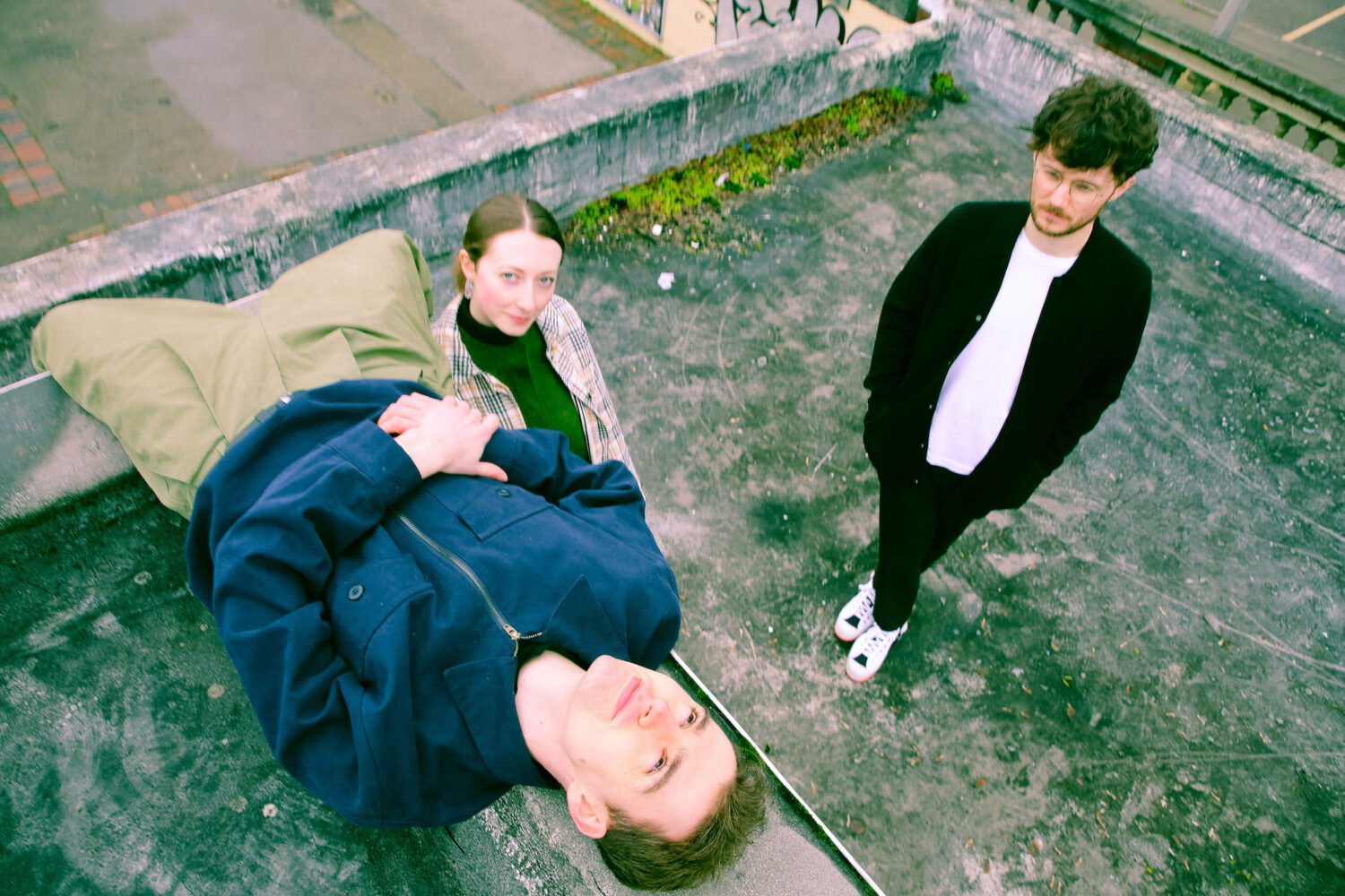Regressive Left release new single ‘Take The Hit’