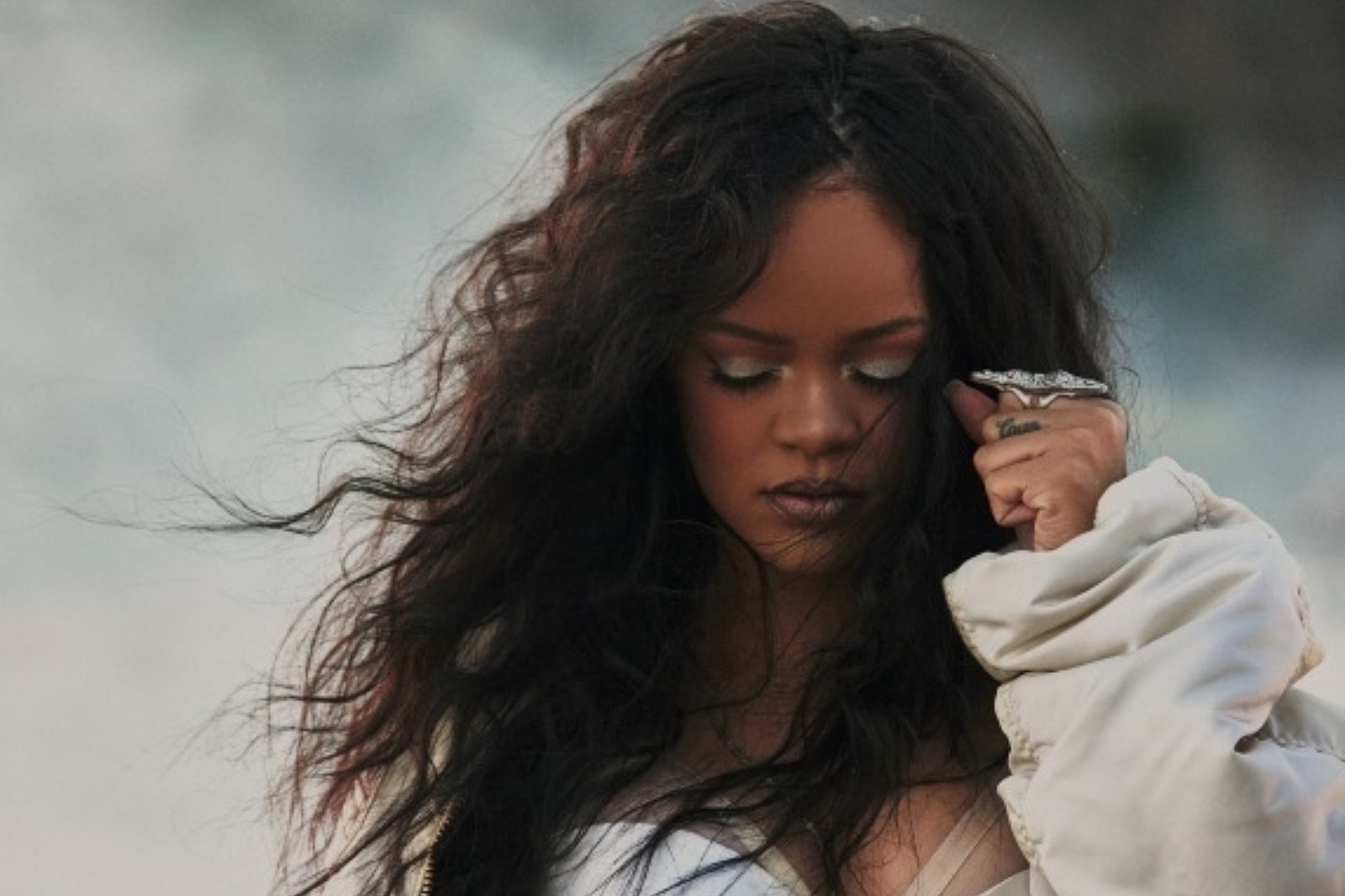 Rihanna unveils new single 'Born Again'