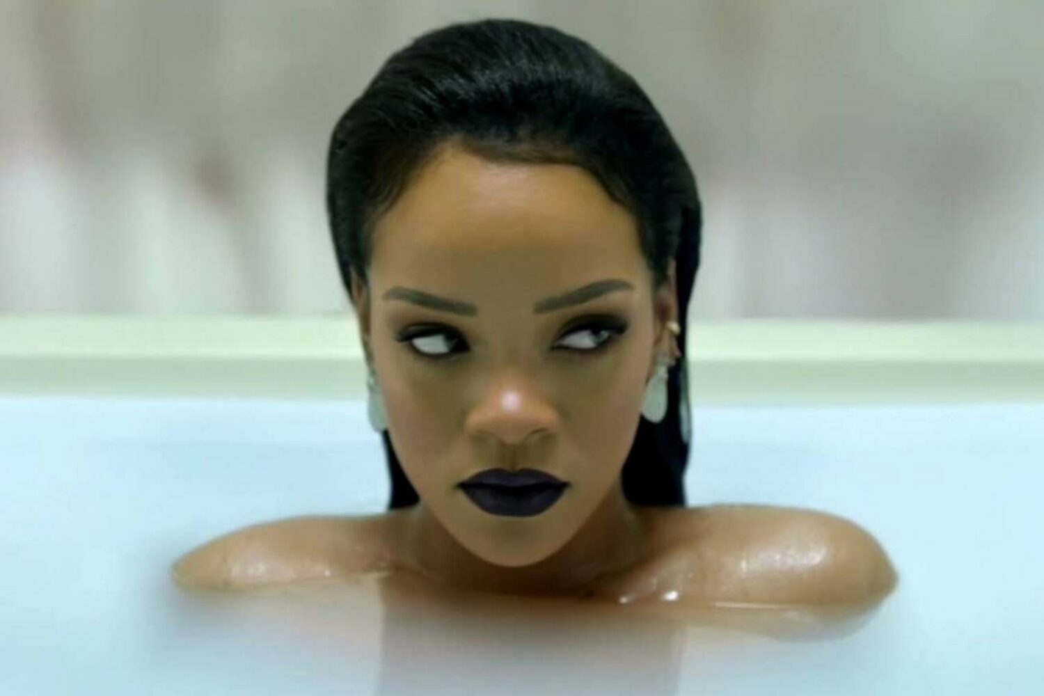 Tracks: Rihanna, Katy B, & More