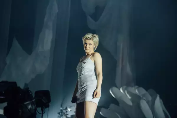 Robyn, Alexandra Palace, London