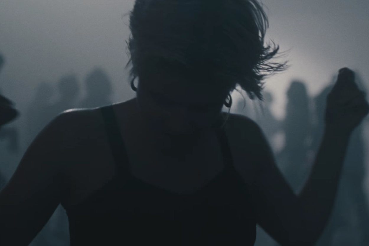 Robyn’s video for ‘Honey’ is finally here!