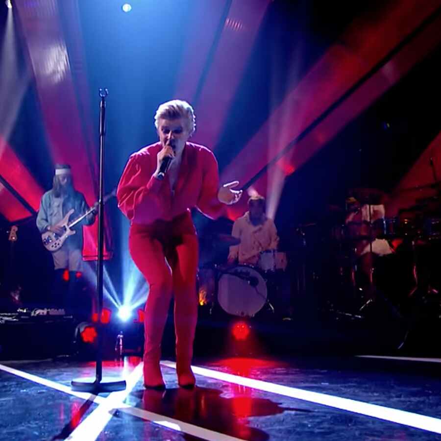 Robyn, The Good, The Bad & The Queen and more head to Jools Holland
