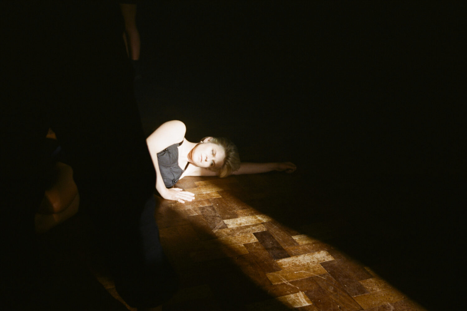 Go behind the scenes of Robyn’s ‘Honey’ video