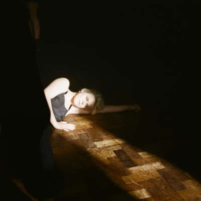 Go behind the scenes of Robyn’s ‘Honey’ video