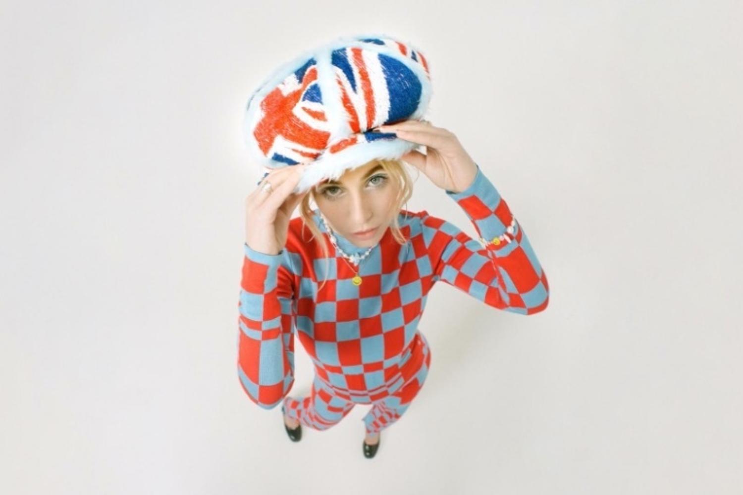 Rose Gray releases trippy ‘Easy’ video