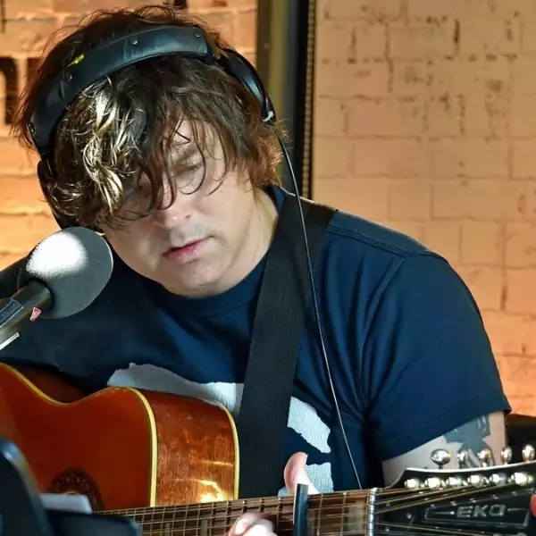 Watch Ryan Adams covering Bruce Springsteen for 6 Music
