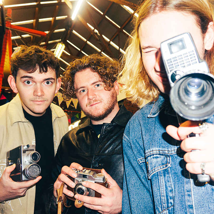 The Neu Bulletin (The Rills, Sun Room, M(h)aol and more!)